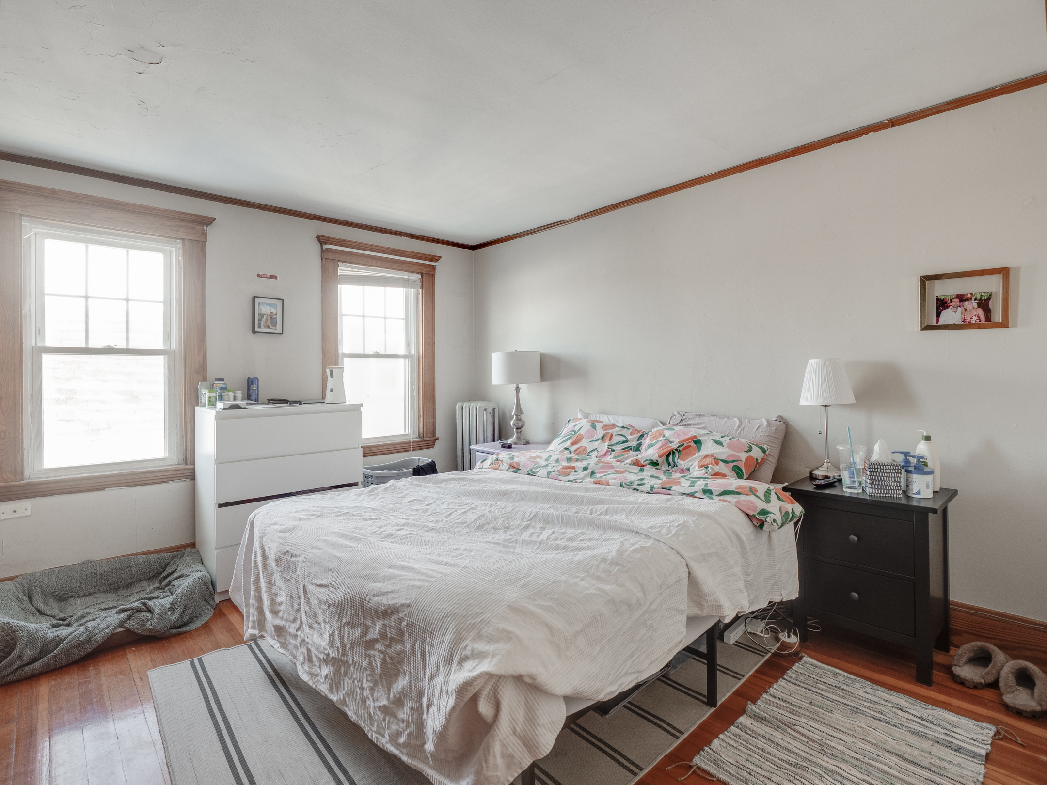 3 bed, 1 bath apartment for rent at 60 Powder House Boulevard Unit C, Tufts — photo 3 of 16