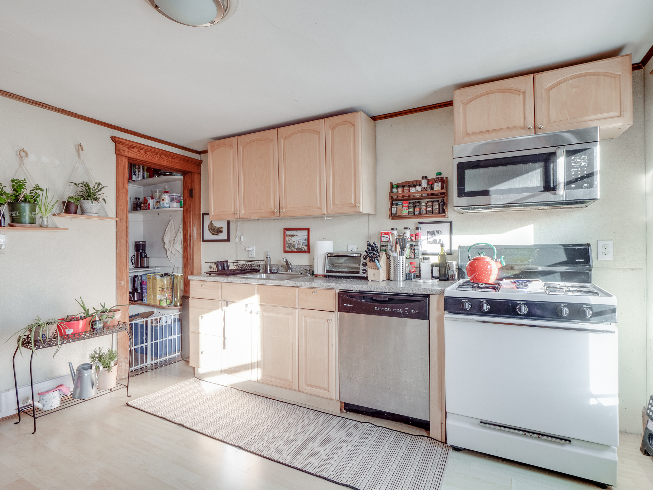 3 bed, 1 bath apartment for rent at 60 Powder House Boulevard Unit C, Tufts — photo 11 of 16