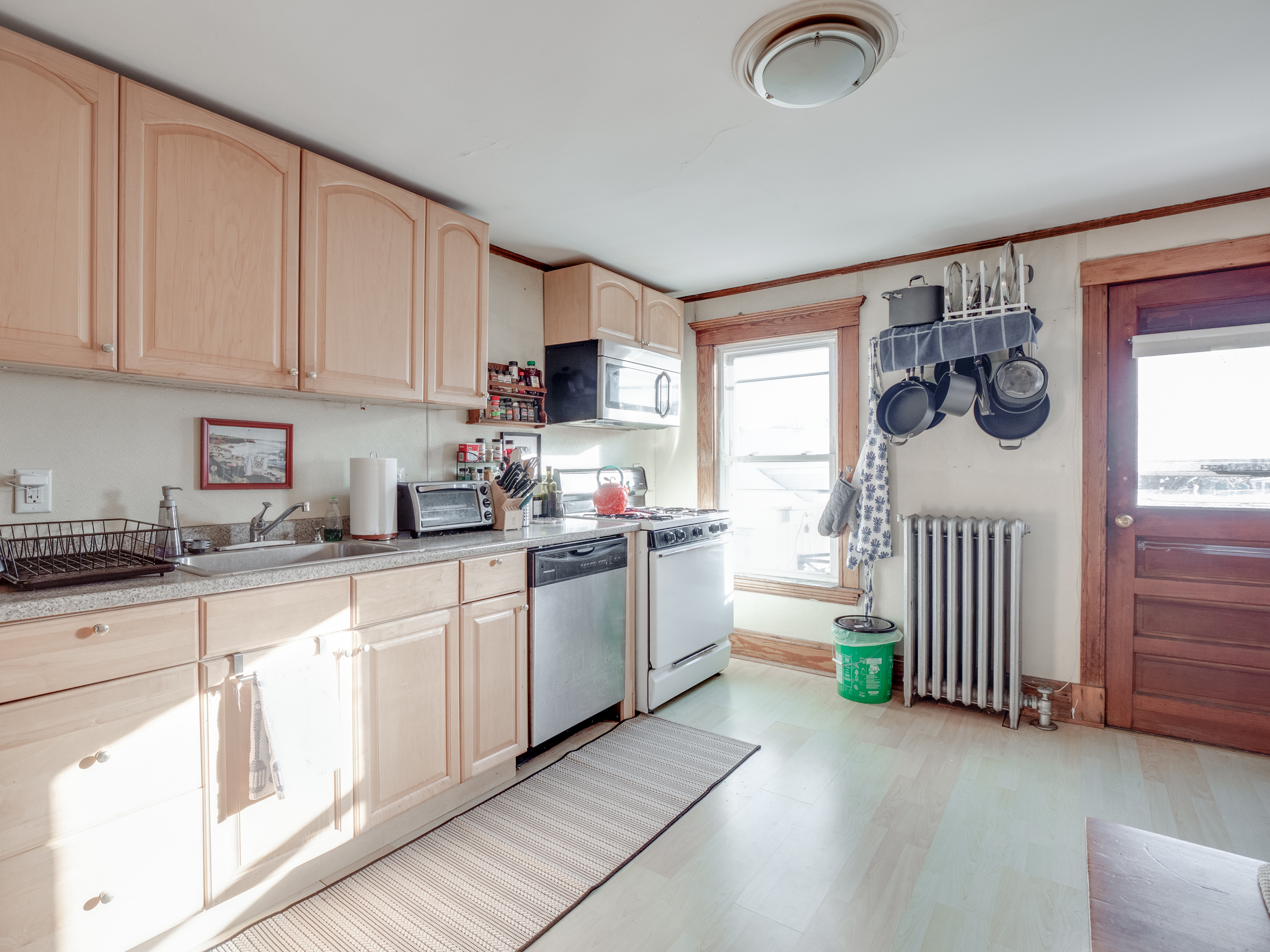 3 bed, 1 bath apartment for rent at 60 Powder House Boulevard Unit C, Tufts — photo 7 of 16