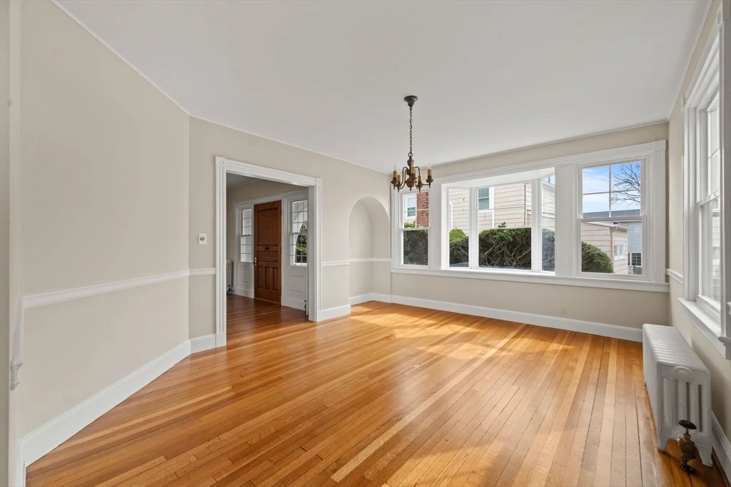 4 bed, 2 bath apartment for rent at 60 Powder House Rd, Lawrence Estates — photo 8 of 27
