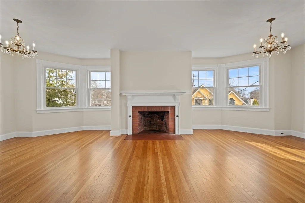 4 bed, 2 bath apartment for rent at 60 Powder House Rd, Lawrence Estates — photo 14 of 27