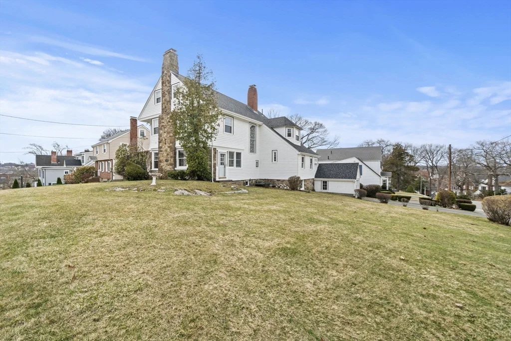 4 bed, 2 bath apartment for rent at 60 Powder House Rd, Lawrence Estates — photo 26 of 27