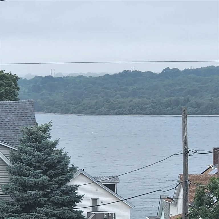 3 bed, 1 bath apartment for rent at 60 Prospect St Unit 3, Fall River — photo 16 of 16