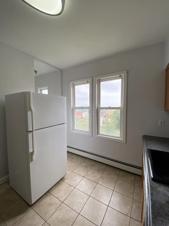 3 bed, 1 bath apartment for rent at 60 Prospect St Unit 3, Fall River — photo 12 of 16