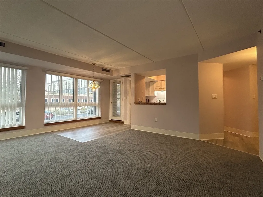 2 bed, 2 bath apartment for rent at 60 Rantoul St Unit 116, Beverly — photo 4 of 22