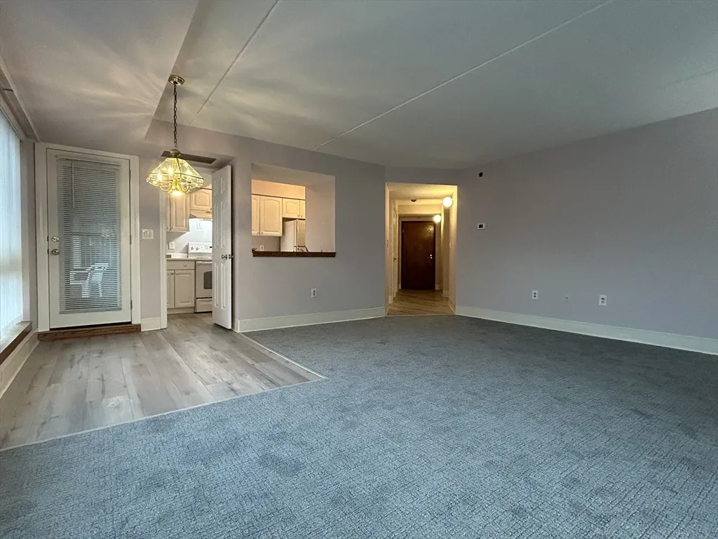 2 bed, 2 bath apartment for rent at 60 Rantoul St Unit 116, Beverly — photo 5 of 22