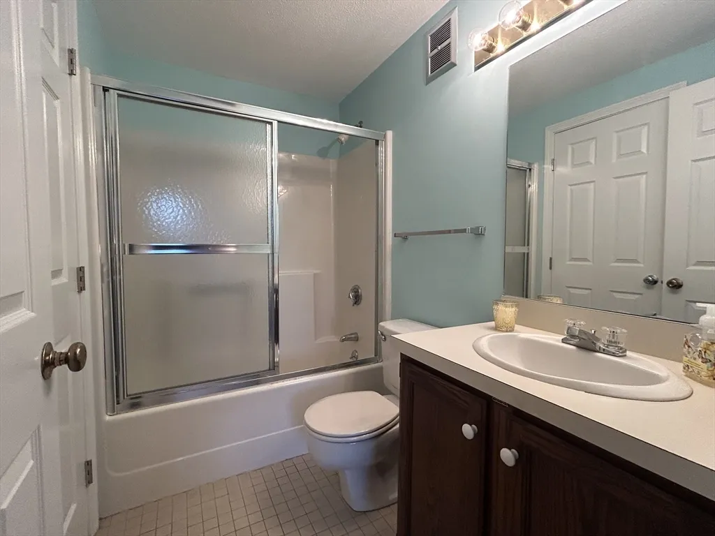 2 bed, 2 bath apartment for rent at 60 Rantoul St Unit 116, Beverly — photo 11 of 22