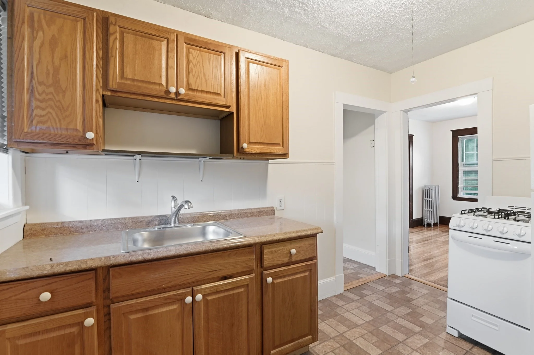 1 bed, 1 bath apartment for rent at 60 Raycroft St Unit 1R, Quincy — photo 9 of 16