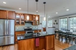 6 bed, 3 bath apartment for rent at 60 Red Gate, Amherst — photo 6 of 19
