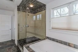 6 bed, 3 bath apartment for rent at 60 Red Gate, Amherst — photo 13 of 19