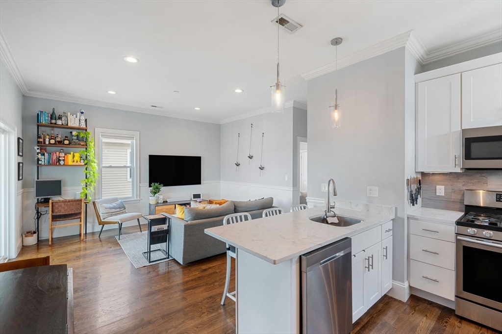 2 bed, 2 bath apartment for rent at 60 Romsey St Unit 3, Dorchester — photo 5 of 26