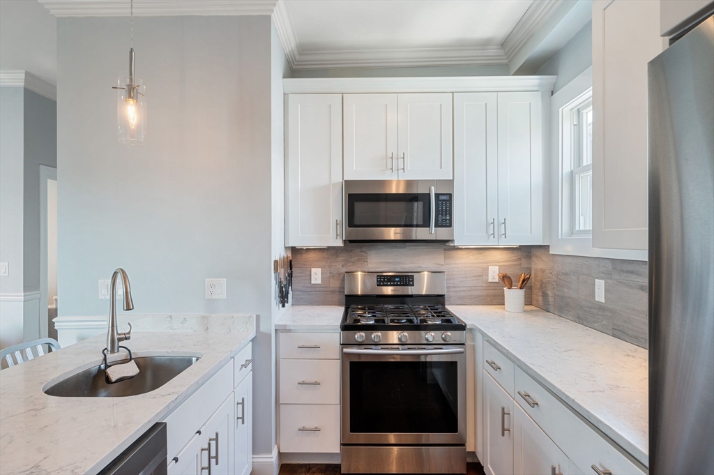 2 bed, 2 bath apartment for rent at 60 Romsey St Unit 3, Dorchester — photo 9 of 26
