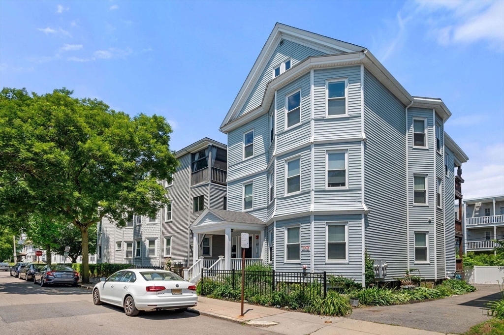 2 bed, 2 bath apartment for rent at 60 Romsey St Unit 3, Dorchester — photo 25 of 26