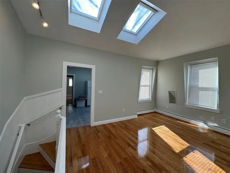 2 bed, 1 bath apartment for rent at 60 Sacramento St Unit 2, Baldwin — photo 14 of 18