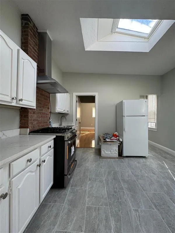 2 bed, 1 bath apartment for rent at 60 Sacramento St Unit 3, Baldwin — photo 9 of 18