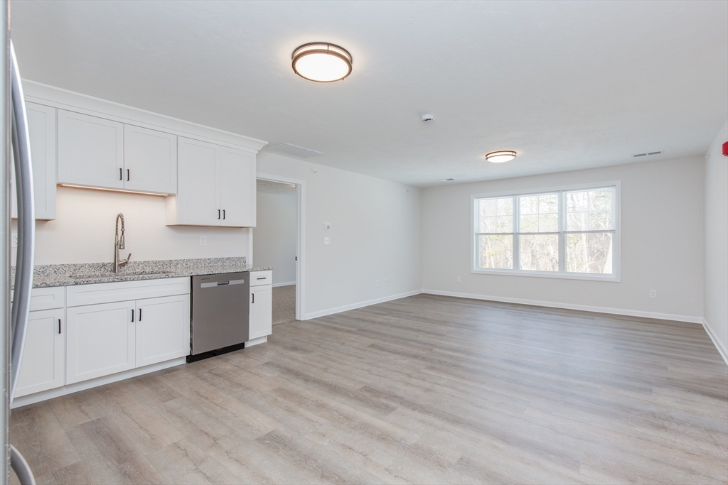 2 bed, 2 bath apartment for rent at 60 Sherburne Ave Unit 1, Tyngsborough — photo 4 of 19