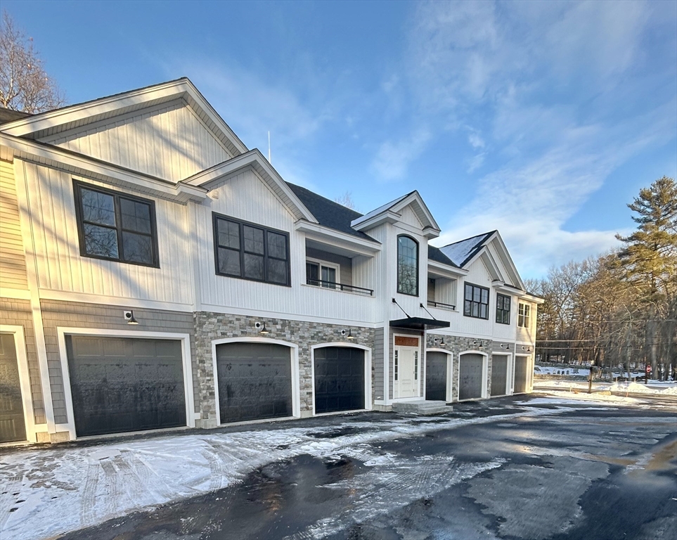2 bed, 2 bath apartment for rent at 60 Sherburne Ave Unit 1, Tyngsborough — photo 1 of 19