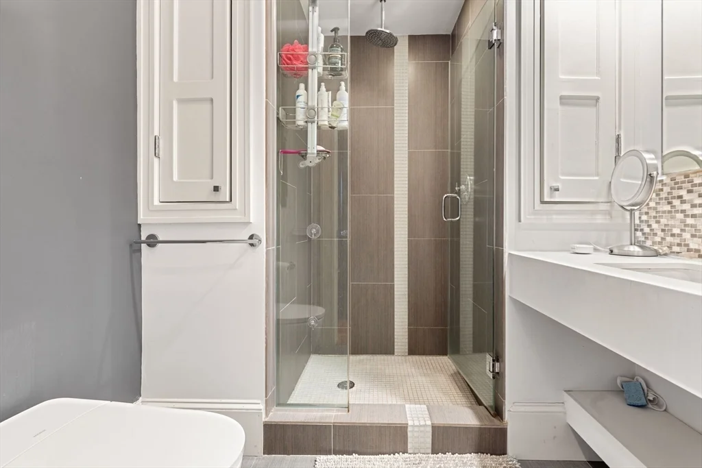 3 bed, 2 bath apartment for rent at 60 Sheridan St Unit 1, Jamaica Plain — photo 8 of 16