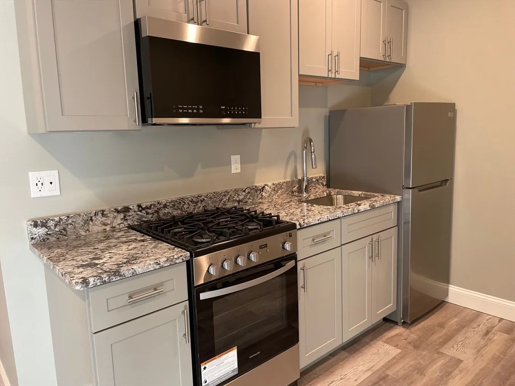 1 bed, 1 bath apartment for rent at 60 Shirley Ave Unit 408, Revere — photo 11 of 13