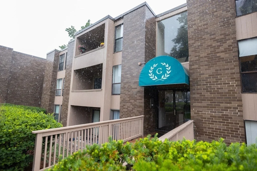 2 bed, 1 bath apartment for rent at 60 Shrewsbury Green Dr Unit B, Shrewsbury — photo 2 of 31