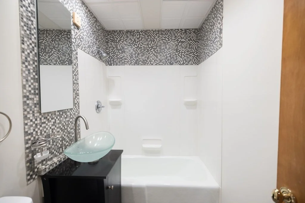 2 bed, 1 bath apartment for rent at 60 Shrewsbury Green Dr Unit B, Shrewsbury — photo 18 of 31