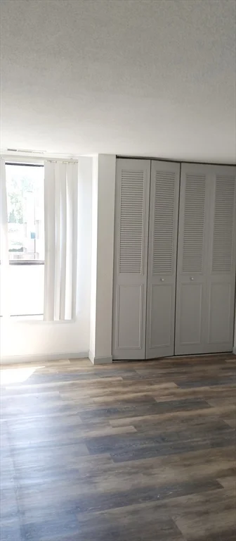 2 bed, 1 bath apartment for rent at 60 Shrewsbury Green Dr Unit E, Shrewsbury — photo 6 of 11