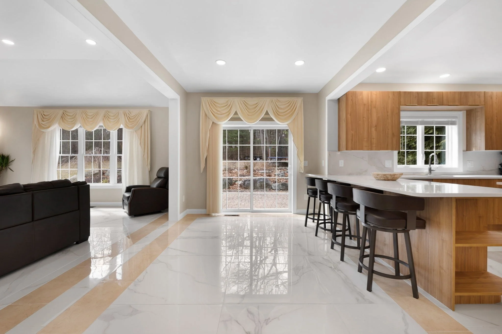 4 bed, 2 bath apartment for rent at 60 Shufelt Rd Unit 1, South Walpole — photo 11 of 40