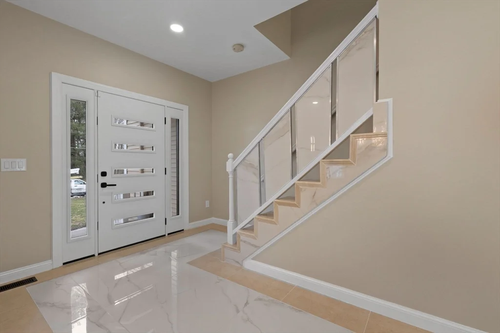 4 bed, 2 bath apartment for rent at 60 Shufelt Rd Unit 1, South Walpole — photo 17 of 40