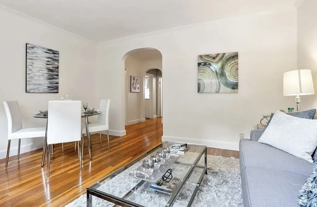 1 bed, 1 bath apartment for rent at 60 Sutherland Rd Unit 1, Brighton — photo 20 of 21