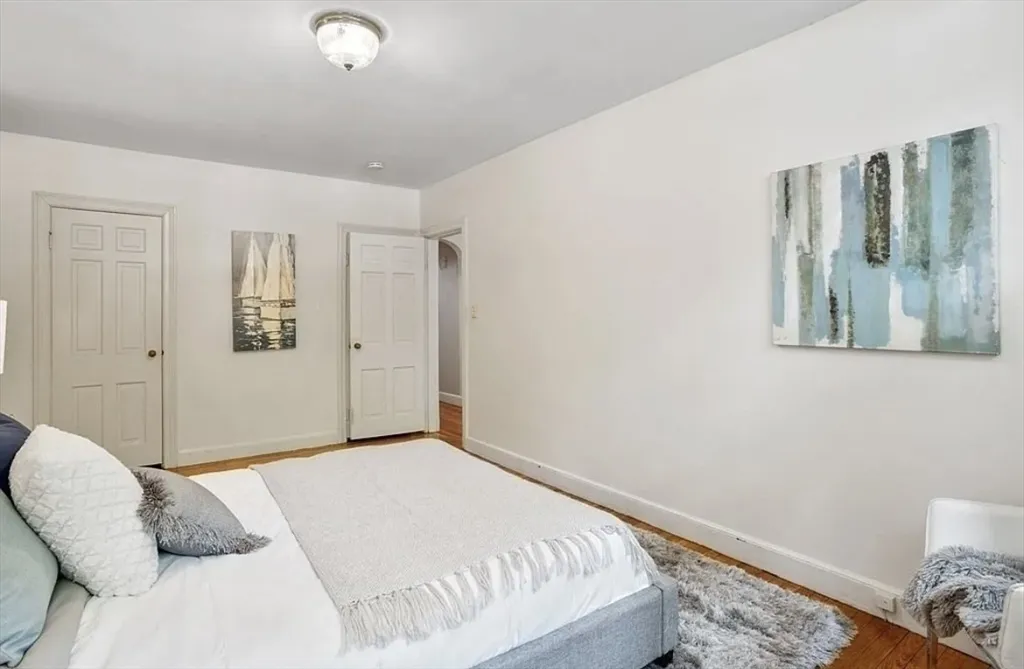 1 bed, 1 bath apartment for rent at 60 Sutherland Rd Unit 1, Brighton — photo 16 of 21