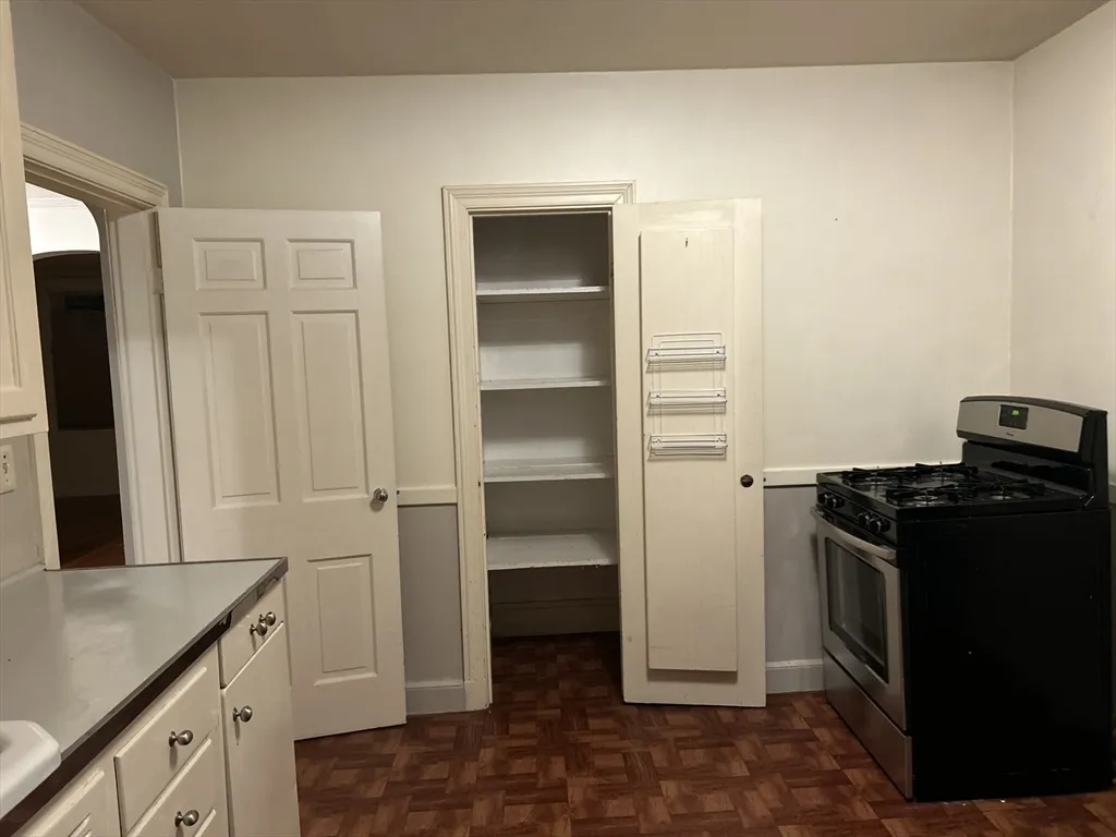1 bed, 1 bath apartment for rent at 60 Sutherland Rd Unit 1, Brighton — photo 12 of 21