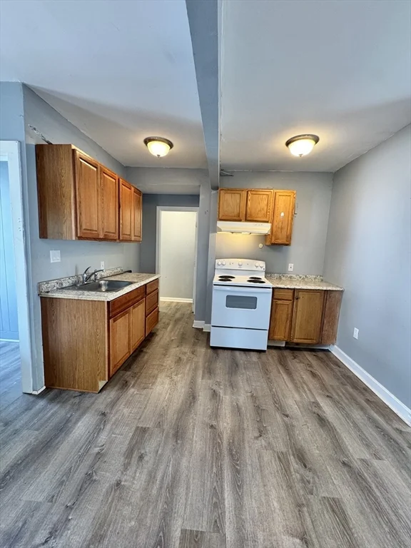 4 bed, 1 bath apartment for rent at 60 Tremont St Unit 2, Brockton — photo 1 of 10