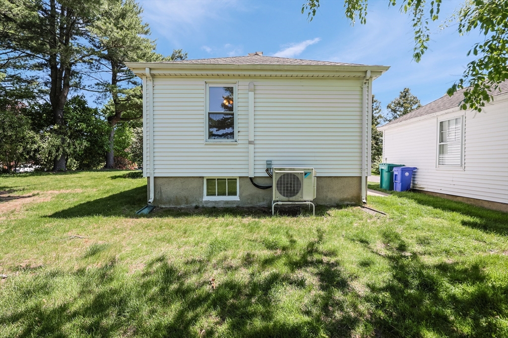 1 bed, 1 bath apartment for rent at 60 Verndale Ave Unit 60, Attleboro — photo 30 of 32