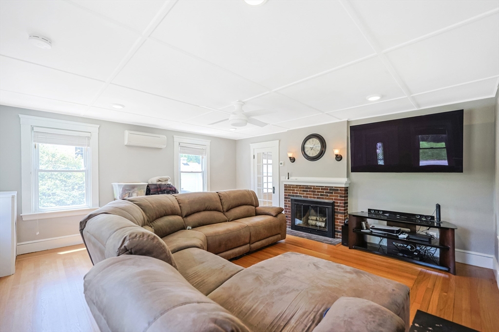 1 bed, 1 bath apartment for rent at 60 Verndale Ave Unit 60, Attleboro — photo 13 of 32