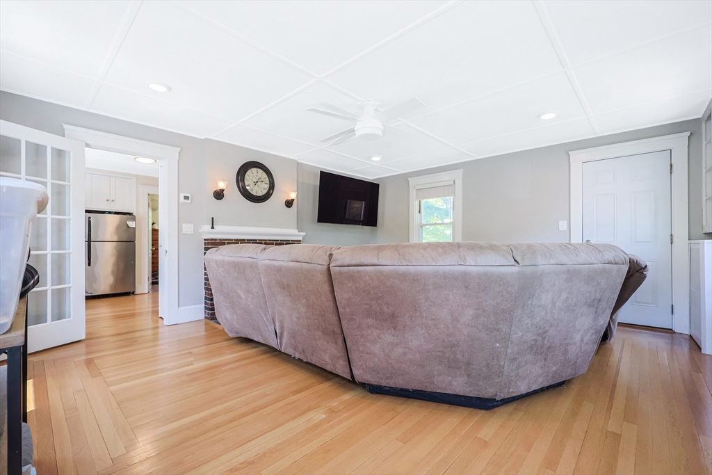 1 bed, 1 bath apartment for rent at 60 Verndale Ave Unit 60, Attleboro — photo 11 of 32