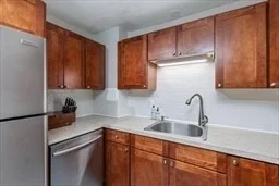 1 bed, 1 bath apartment for rent at 60 Vinton St Unit 3, Melrose — photo 4 of 15