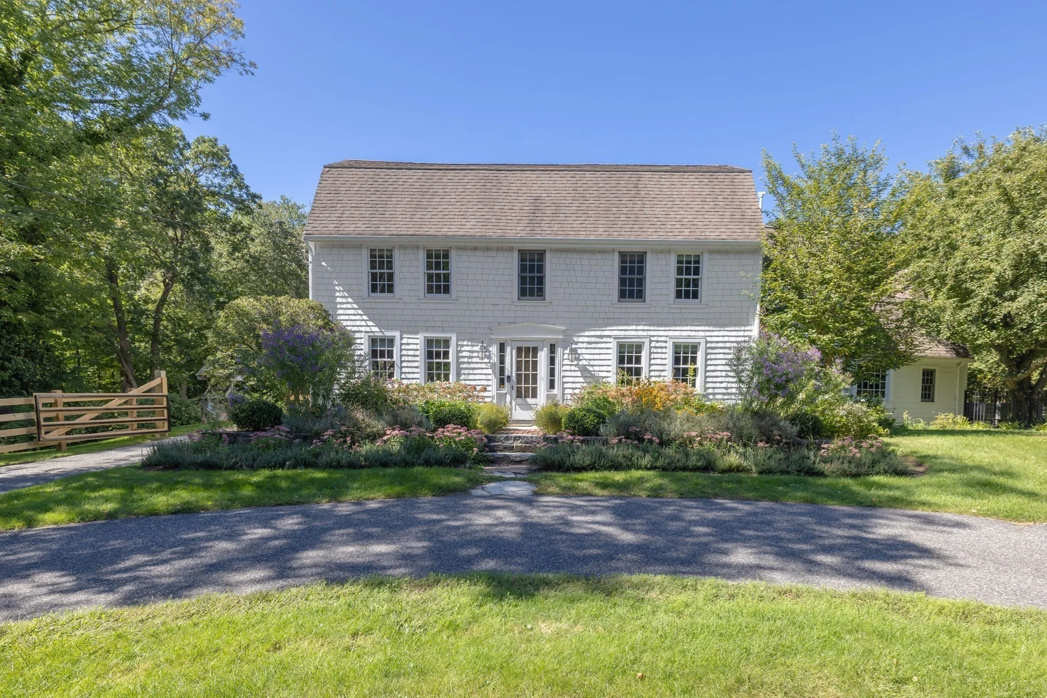 5 bed, 4+ bath apartment for rent at 60 Washington St, Sherborn — photo 2 of 37