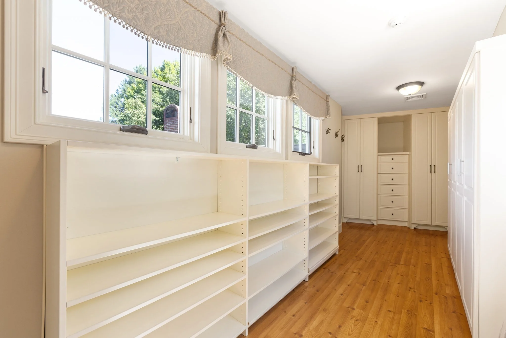 5 bed, 4+ bath apartment for rent at 60 Washington St, Sherborn — photo 18 of 37