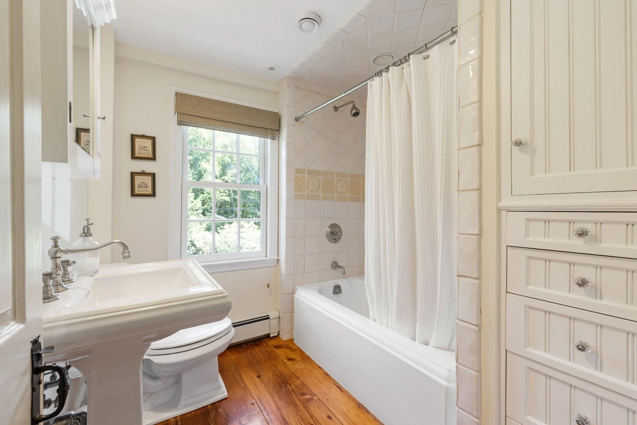 5 bed, 4+ bath apartment for rent at 60 Washington St, Sherborn — photo 19 of 37