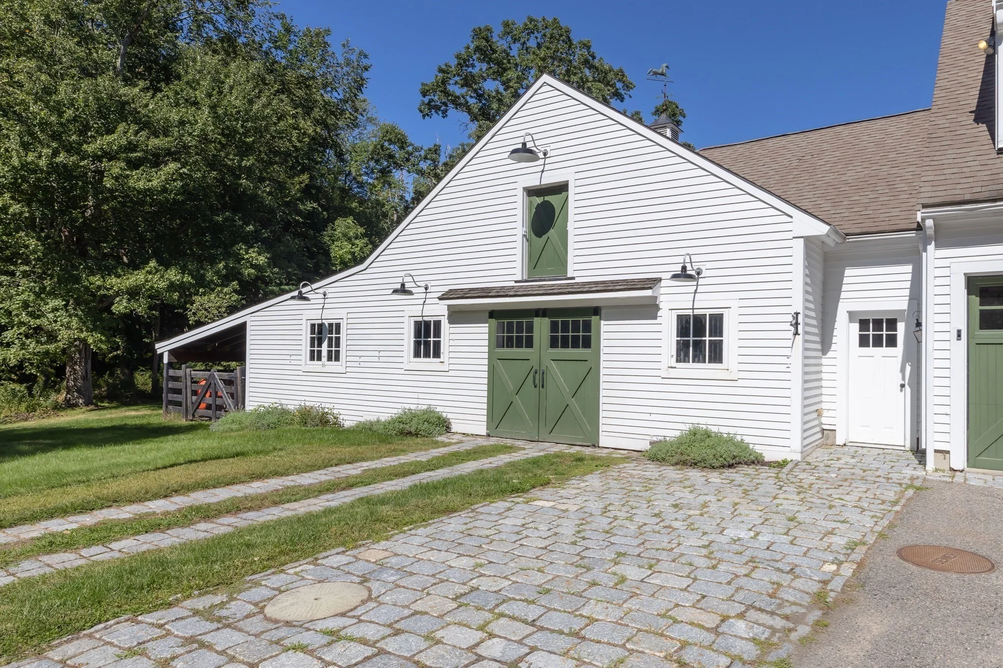 5 bed, 4+ bath apartment for rent at 60 Washington St, Sherborn — photo 26 of 37