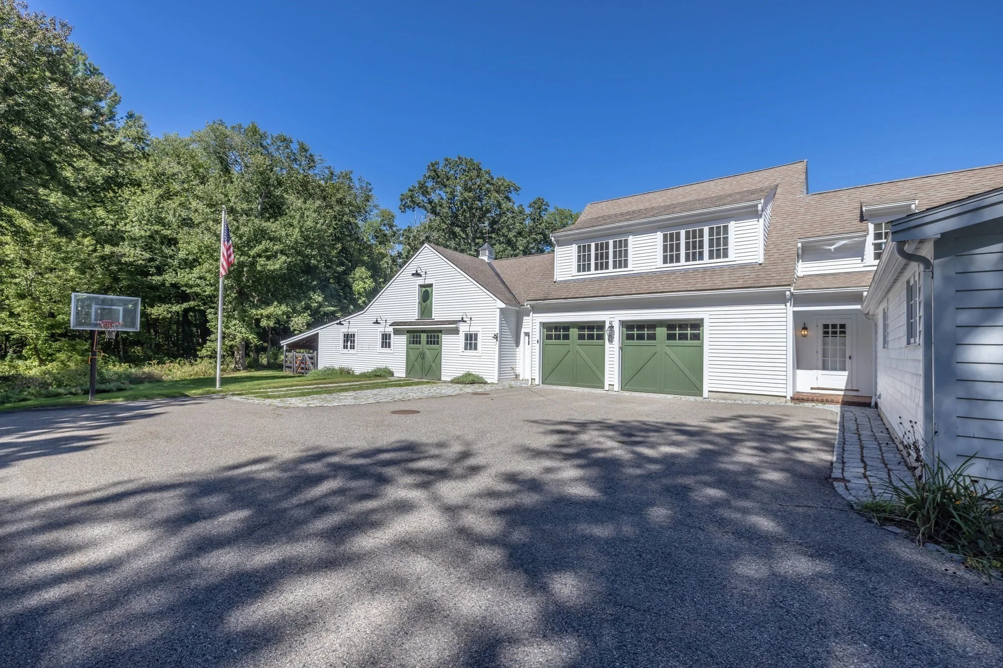 5 bed, 4+ bath apartment for rent at 60 Washington St, Sherborn — photo 4 of 37