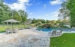 5 bed, 4+ bath apartment for rent at 60 Washington St Unit 60, Sherborn — photo 3 of 13
