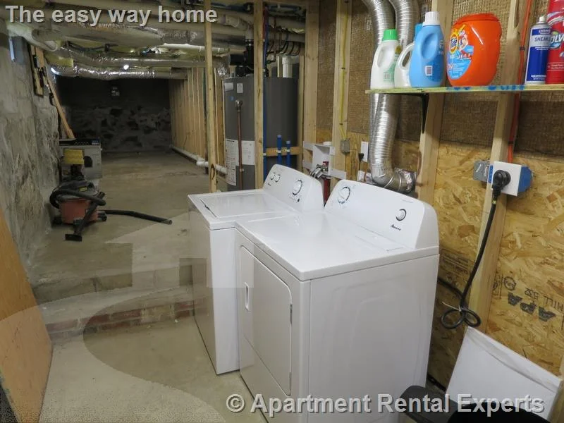3 bed, 1 bath apartment for rent at 60 William St Unit 2, Ball Square — photo 9 of 9