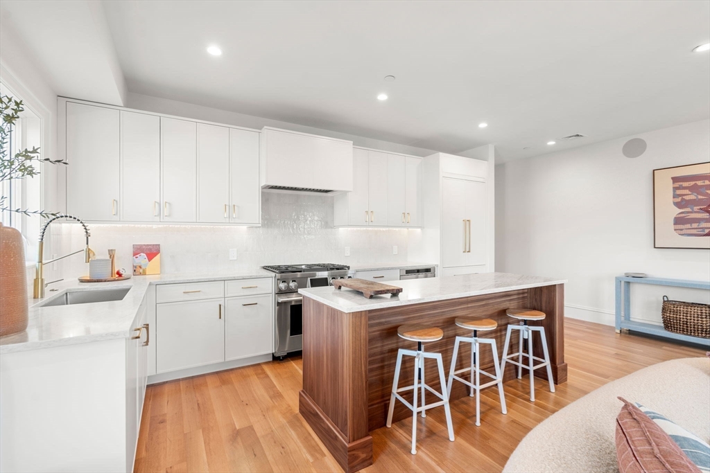 2 bed, 2 bath apartment for rent at 60 Williams St Unit 2A, Jamaica Plain — photo 8 of 19
