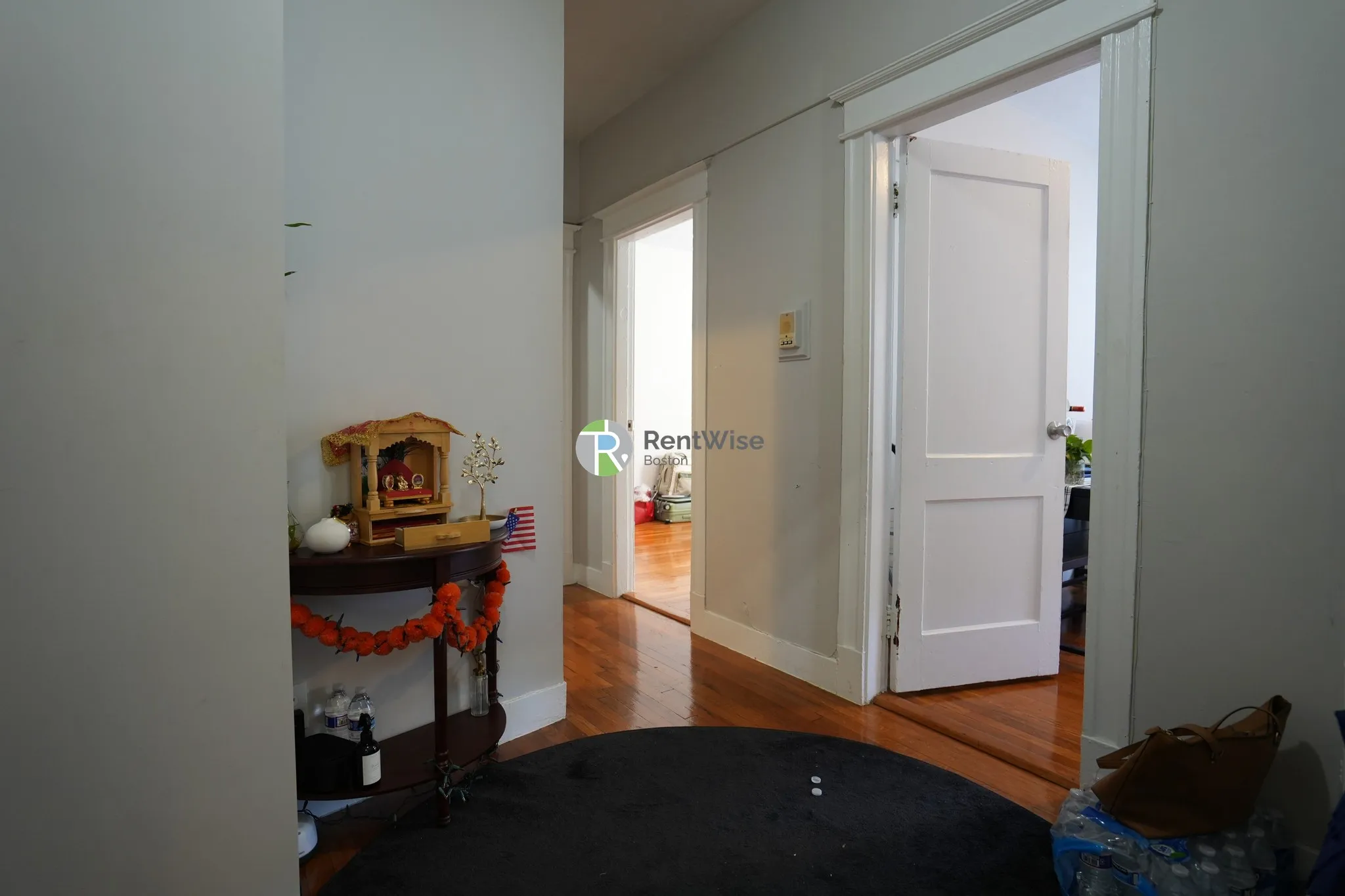 1 bed, 1 bath apartment for rent at 60 Woodstock Ave Unit 17, Brighton — photo 2 of 15