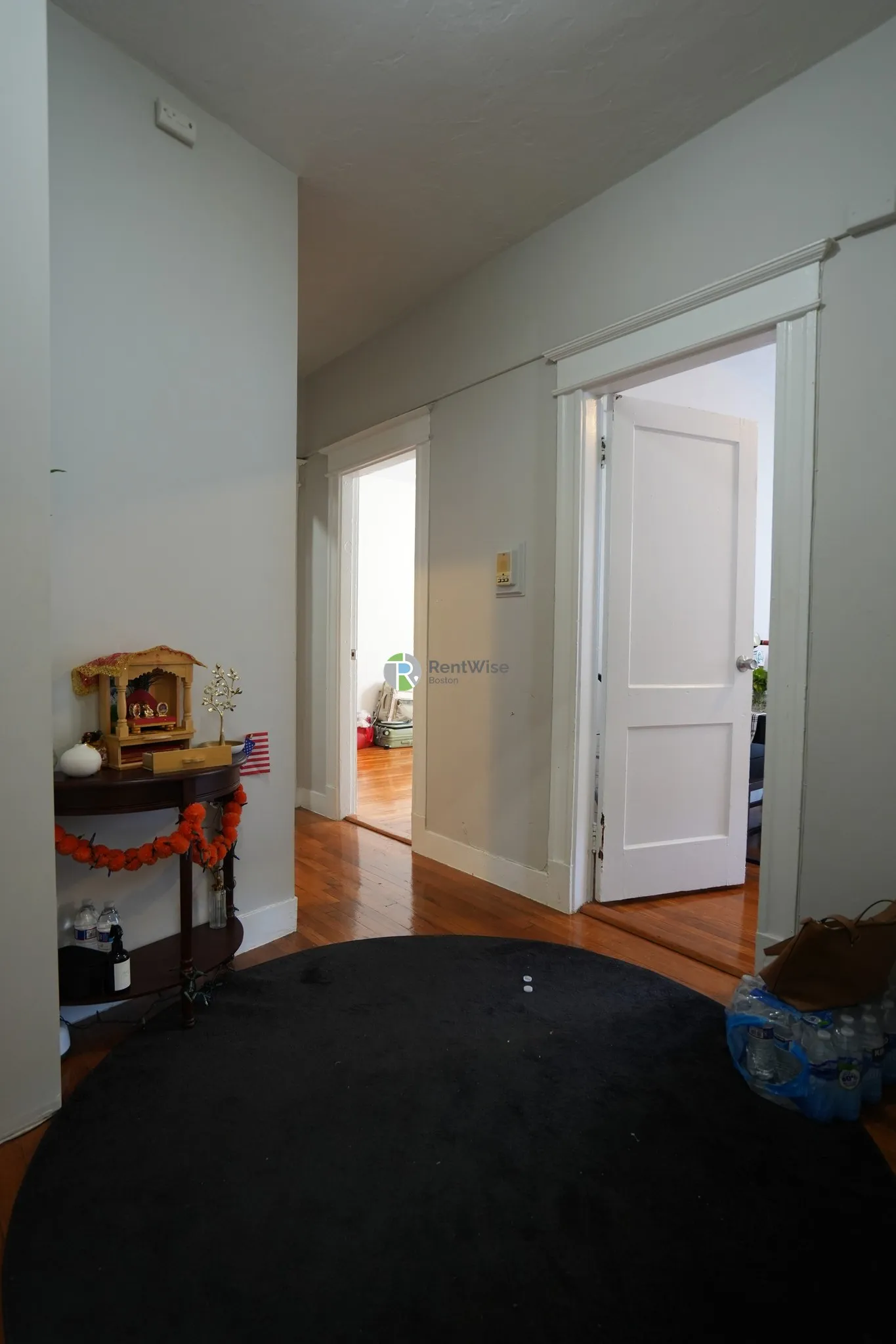 1 bed, 1 bath apartment for rent at 60 Woodstock Ave Unit 17, Brighton — photo 1 of 15