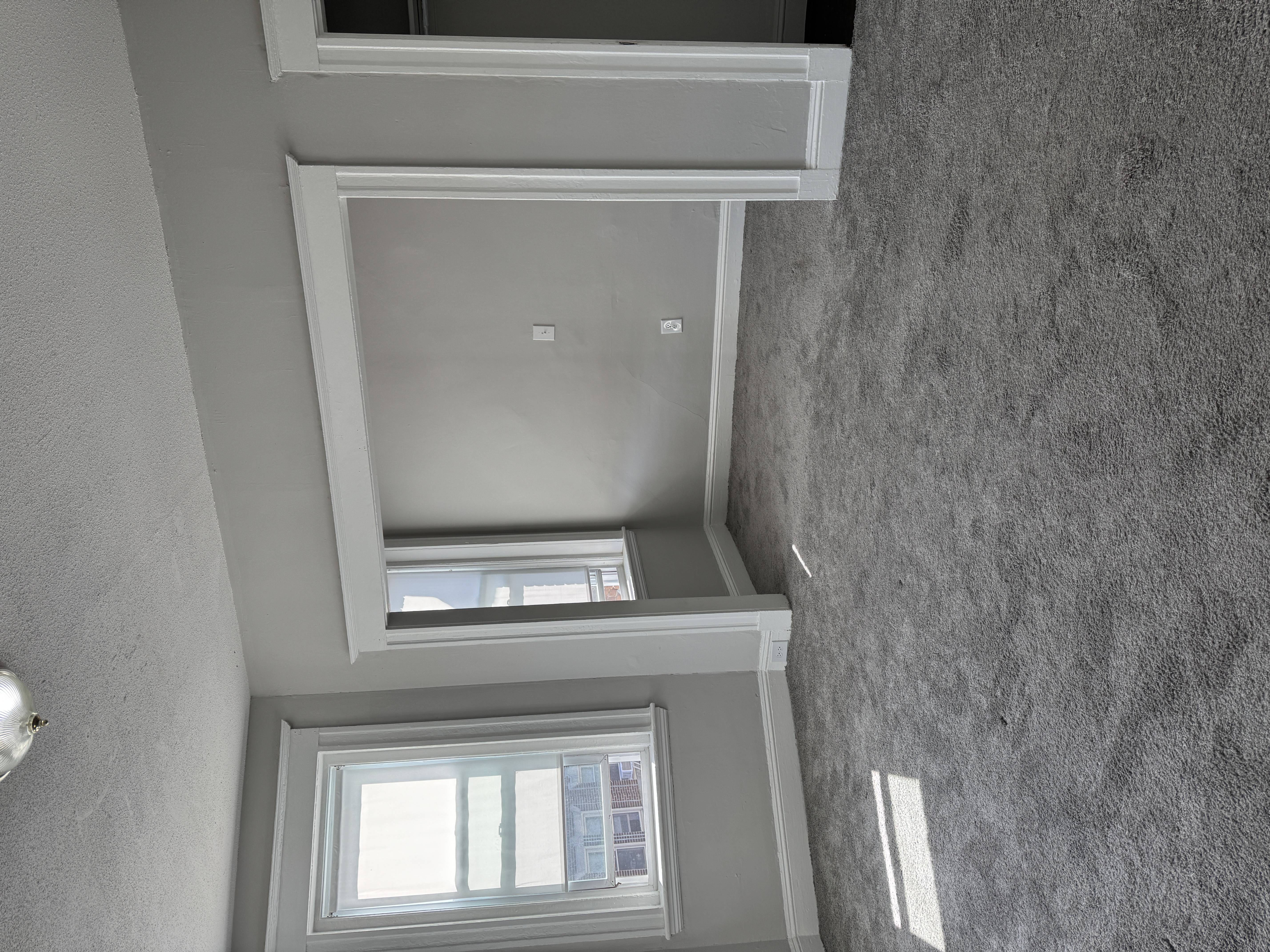 Studio bed, 1 bath apartment for rent at 60 Woodstock Ave Unit 18, Brighton — photo 2 of 9
