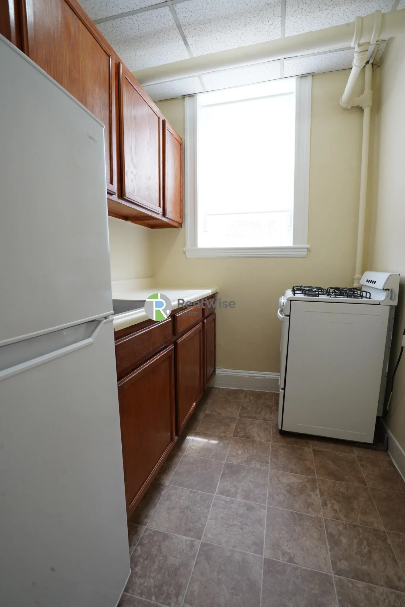 1 bed, 1 bath apartment for rent at 60 Woodstock Ave Unit 2, Brighton — photo 7 of 18