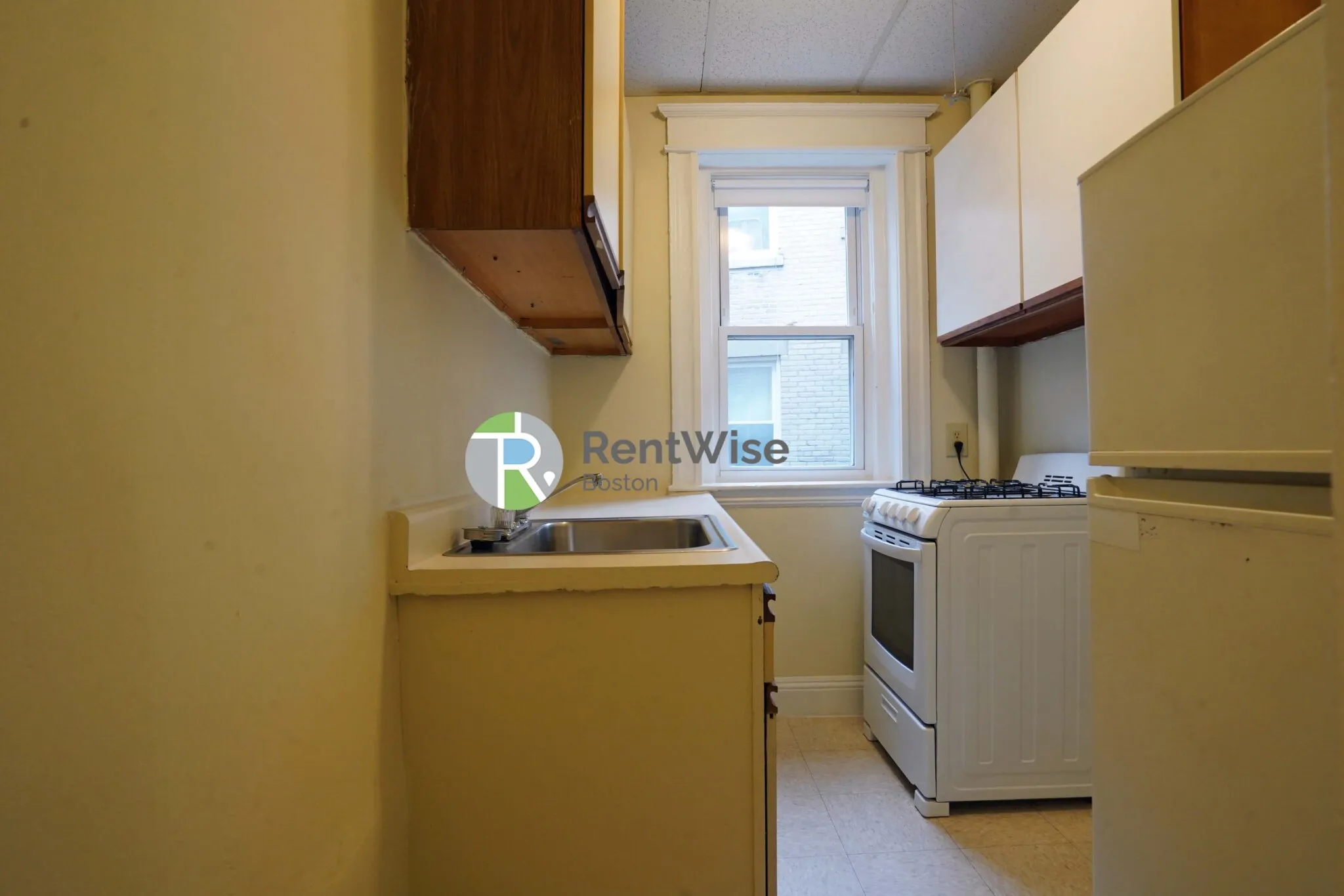 Studio bed, 1 bath apartment for rent at 60 Woodstock Ave Unit 8, Brighton — photo 7 of 14