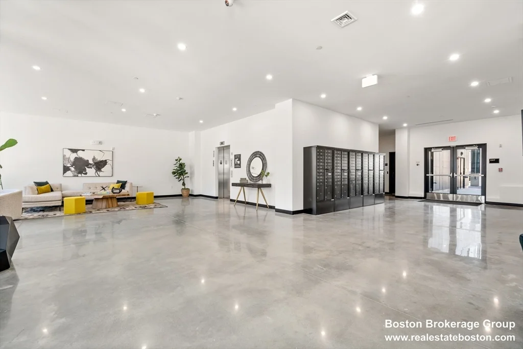 2 bed, 2 bath apartment for rent at 600 Broadway Unit 212, Everett — photo 16 of 30
